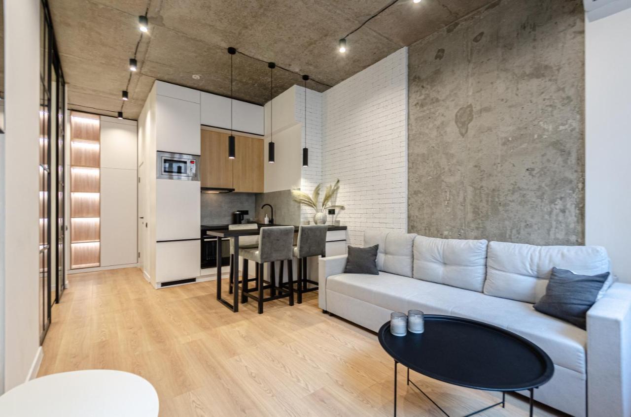 Petrovdom 166-3B In Beautiful Apartments In Rc "Yaroslaviv Grad" Kiev Exterior foto