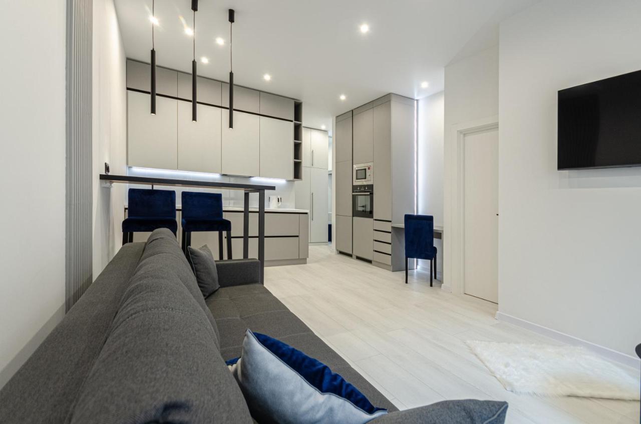 Petrovdom 166-3B In Beautiful Apartments In Rc "Yaroslaviv Grad" Kiev Exterior foto