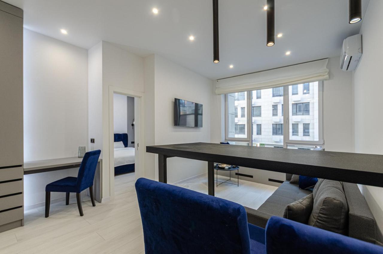 Petrovdom 166-3B In Beautiful Apartments In Rc "Yaroslaviv Grad" Kiev Exterior foto