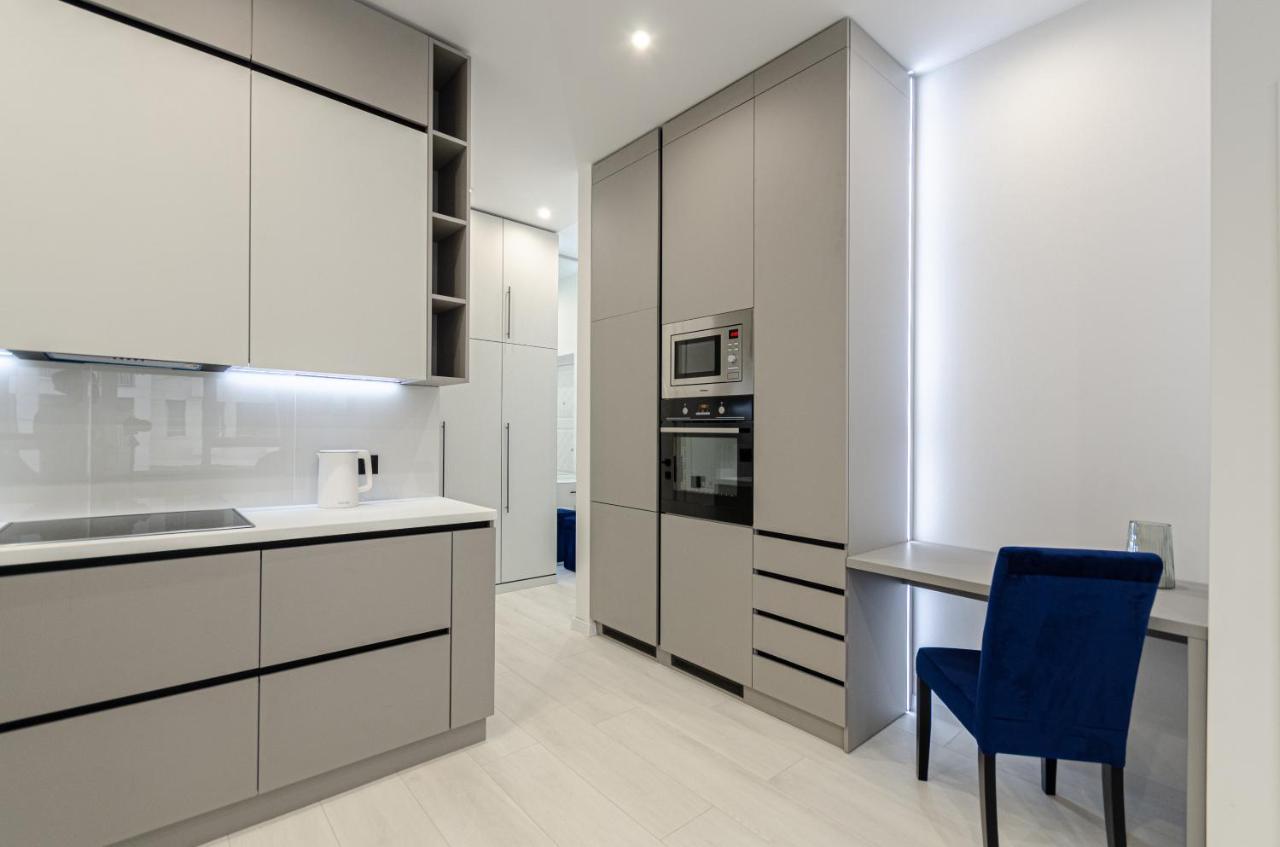 Petrovdom 166-3B In Beautiful Apartments In Rc "Yaroslaviv Grad" Kiev Exterior foto
