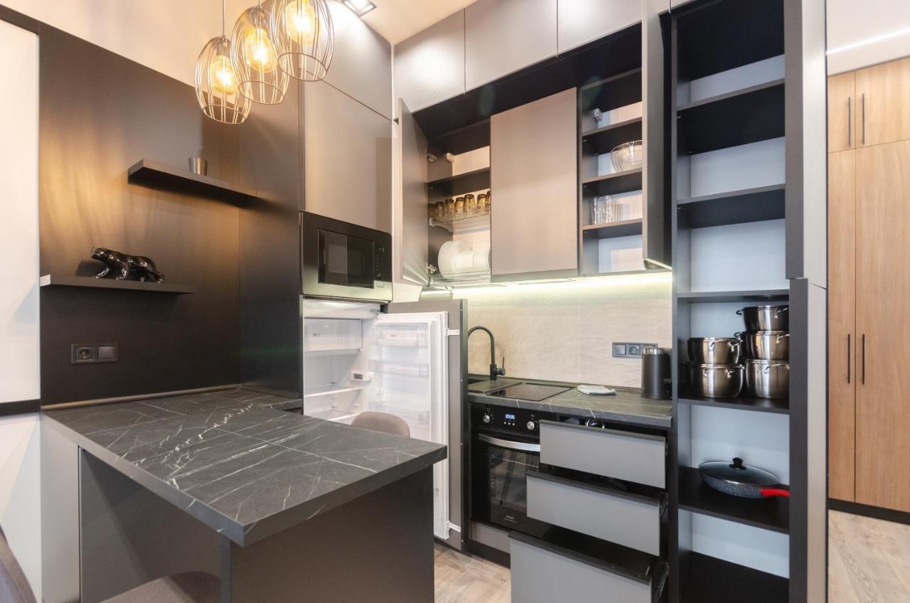 Petrovdom 166-3B In Beautiful Apartments In Rc "Yaroslaviv Grad" Kiev Exterior foto