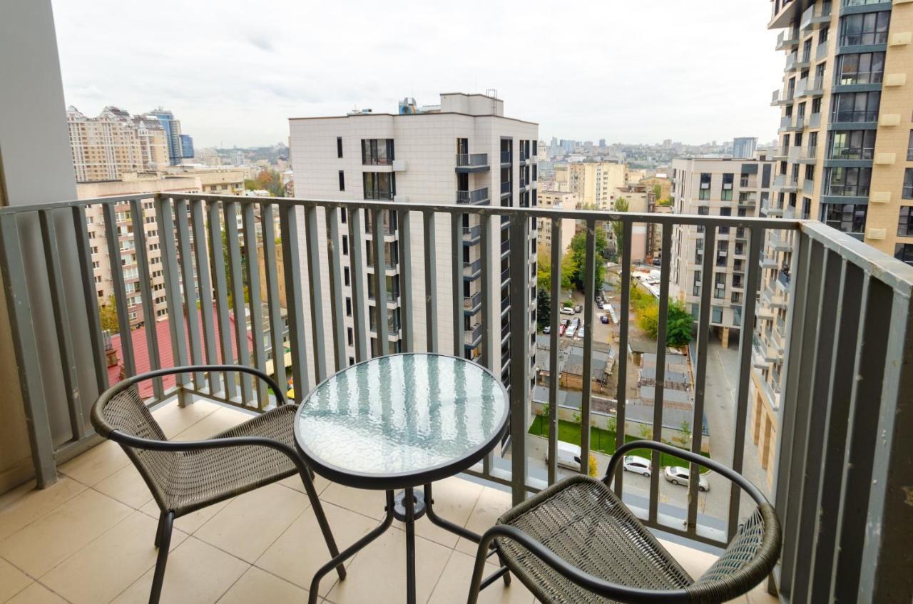 Petrovdom 166-3B In Beautiful Apartments In Rc "Yaroslaviv Grad" Kiev Exterior foto
