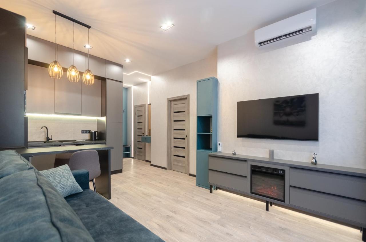 Petrovdom 166-3B In Beautiful Apartments In Rc "Yaroslaviv Grad" Kiev Exterior foto