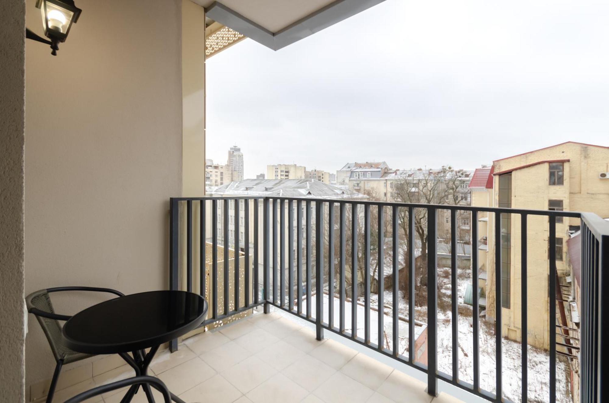Petrovdom 166-3B In Beautiful Apartments In Rc "Yaroslaviv Grad" Kiev Exterior foto