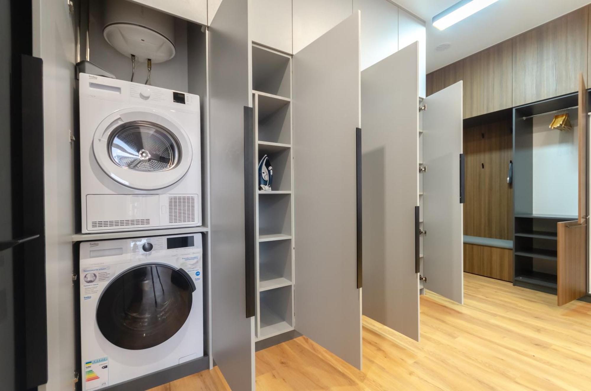 Petrovdom 166-3B In Beautiful Apartments In Rc "Yaroslaviv Grad" Kiev Exterior foto