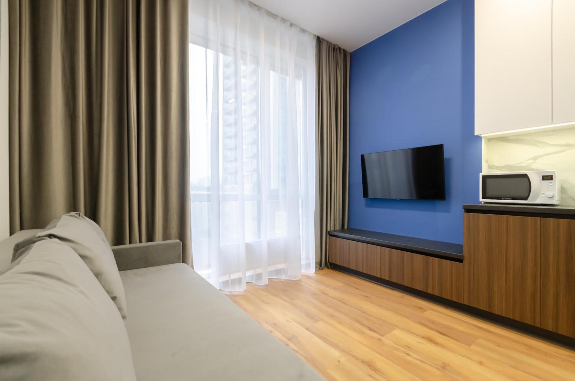 Petrovdom 166-3B In Beautiful Apartments In Rc "Yaroslaviv Grad" Kiev Exterior foto